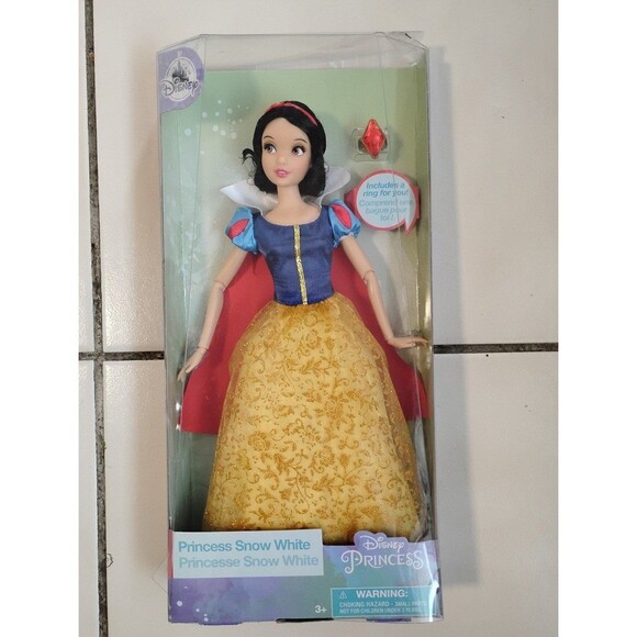 Disney Princess Snow White Doll - Picture 1 of 2